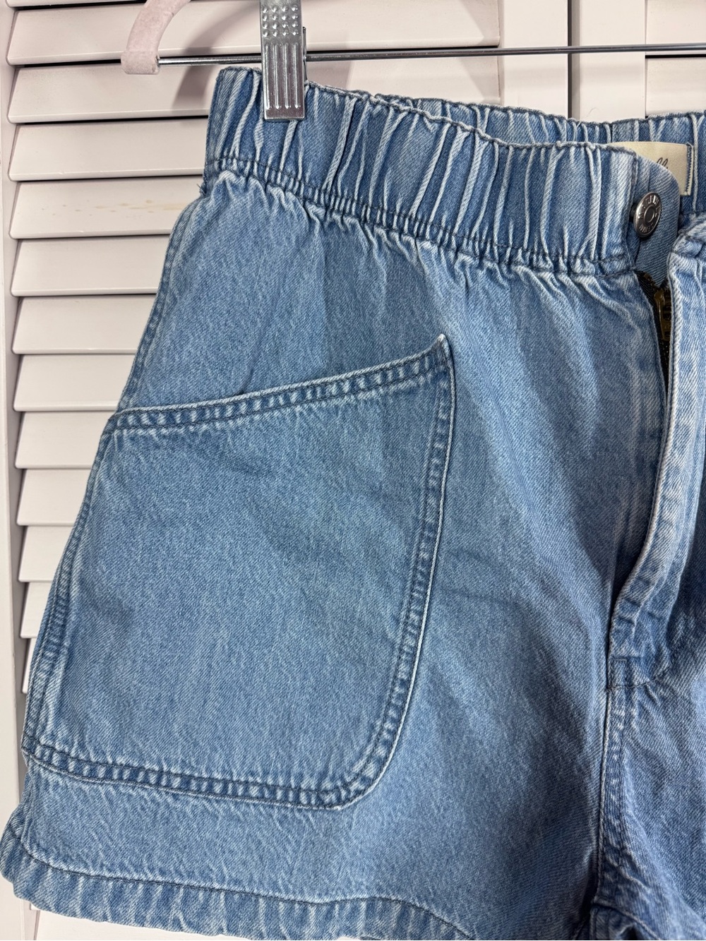 Madewell Pull-On Paperbag Utility Denim Blue Shorts in Arcwood Wash 26 - Picture 5 of 9
